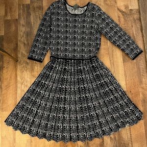 Taylor sweater dress size medium